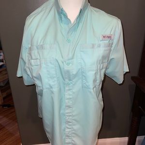 Men’s Columbia PFG Omni Shade short sleeve button down shirt mint color‎ SMALL